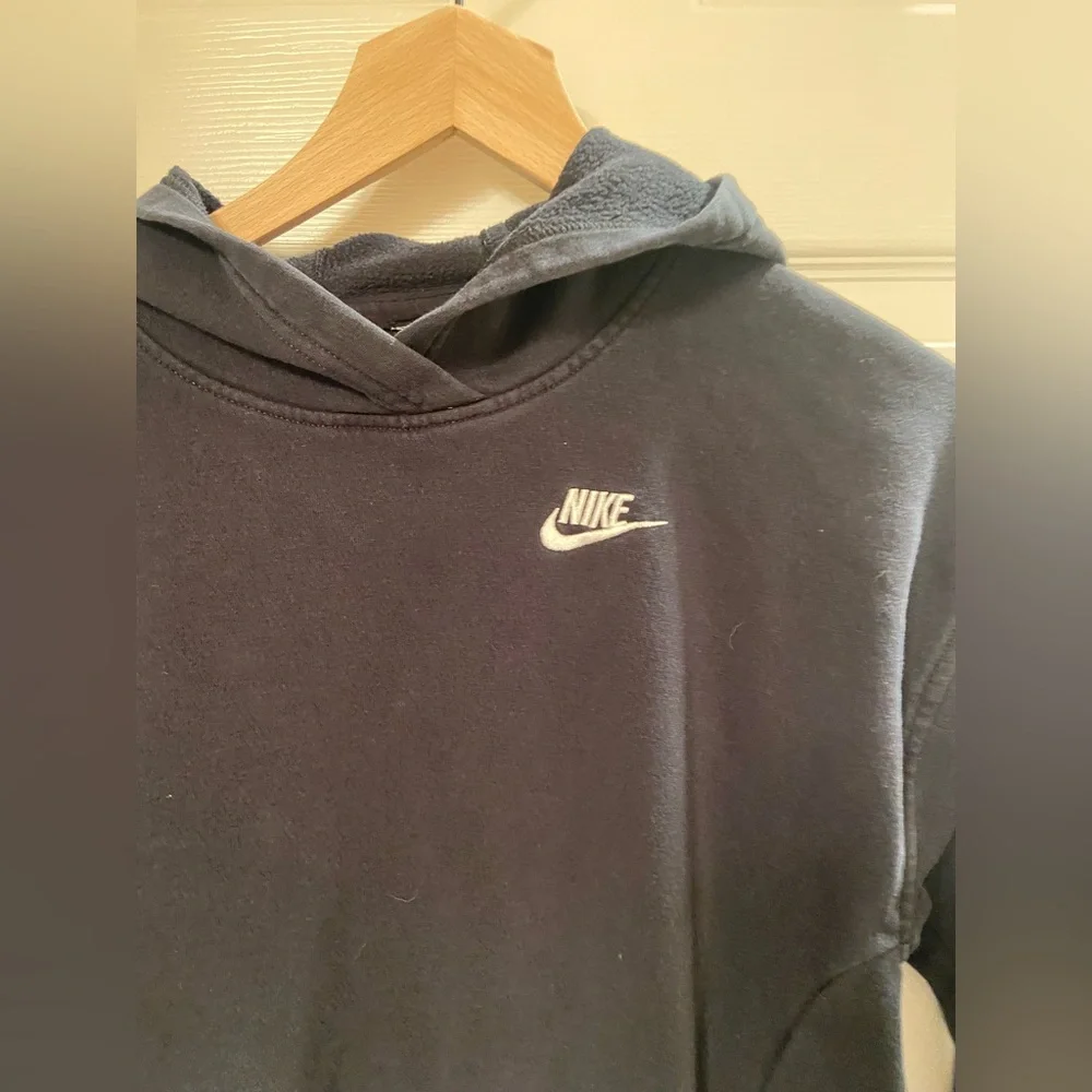 Nike Boys’ Hoodie – Black/Charcoal – Size M/L - Picture 5 of 5
